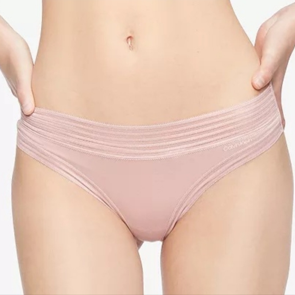 CALVIN KLEIN BRAND NEW SET OF TWO THONGS SIZE L - Picture 9 of 11